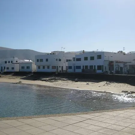 La Caleta Sleeps 5 Wifi Appartement