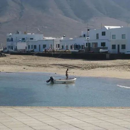 La Caleta Sleeps 5 Wifi Appartement Famara